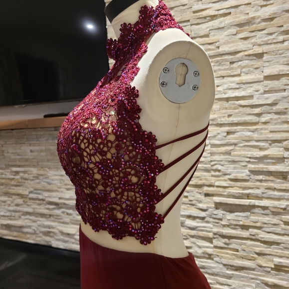 Alyce Paris Prom Wine Dress. - Picture 11 of 16